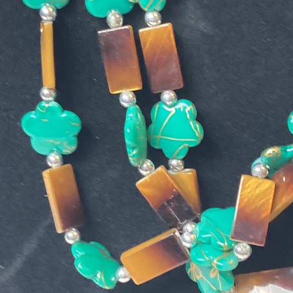 Green Brown Gold Flower Bead Necklace 18" 3" Extender - Picture 3 of 13